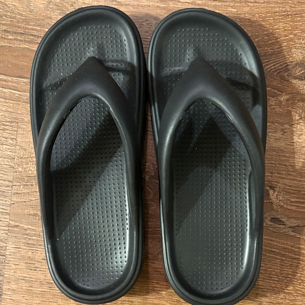 Black Flip Flop Sandals
